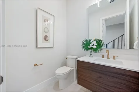 2745 SW 23 Terrace Miami FL 33145