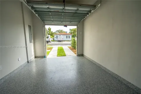 2745 SW 23 Terrace Miami FL 33145