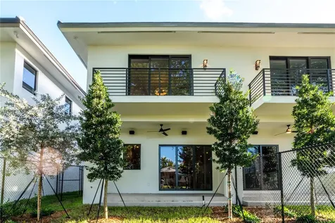 2745 SW 23 Terrace Miami FL 33145