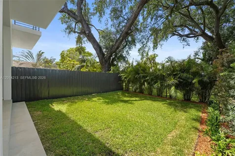 2745 SW 23 Terrace Miami FL 33145