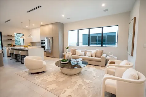 2745 SW 23 Terrace Miami FL 33145