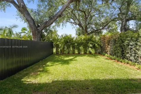 2745 SW 23 Terrace Miami FL 33145