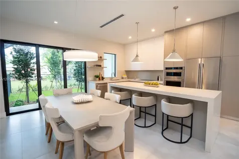 2745 SW 23 Terrace Miami FL 33145