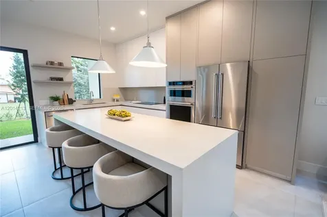 2745 SW 23 Terrace Miami FL 33145