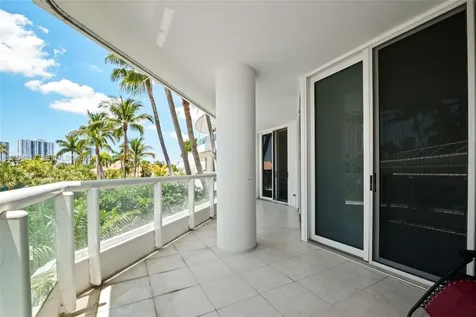 21050 Point Place Aventura FL 33180