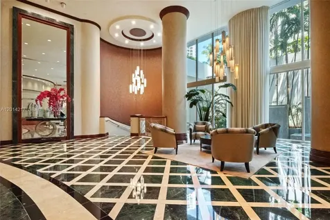 21050 Point Place Aventura FL 33180