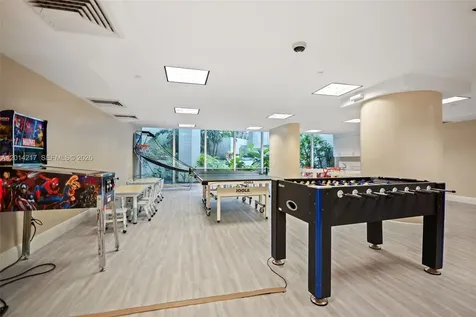 21050 Point Place Aventura FL 33180