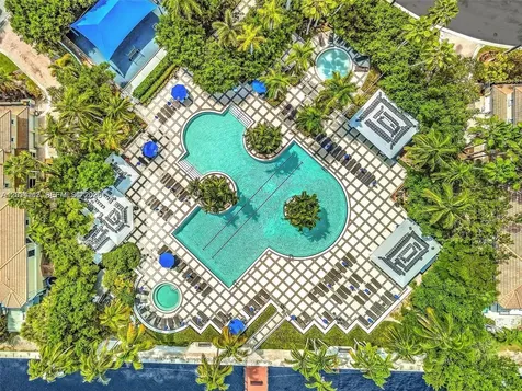 21050 Point Place Aventura FL 33180