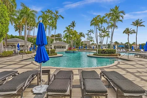 21050 Point Place Aventura FL 33180