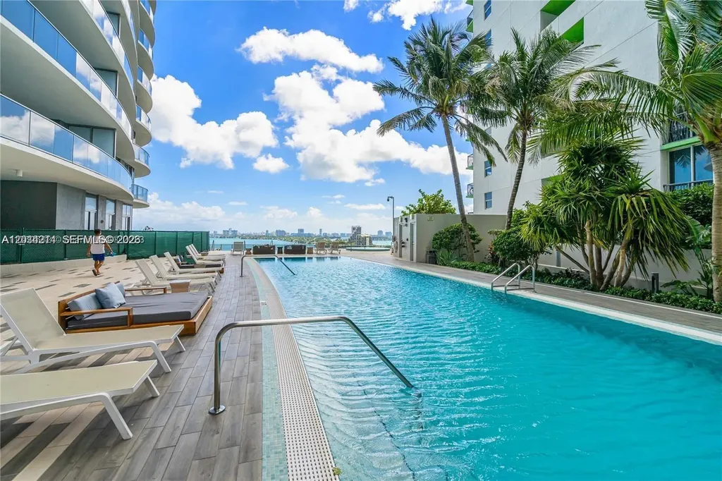 488 NE 18th Street Miami FL 33132