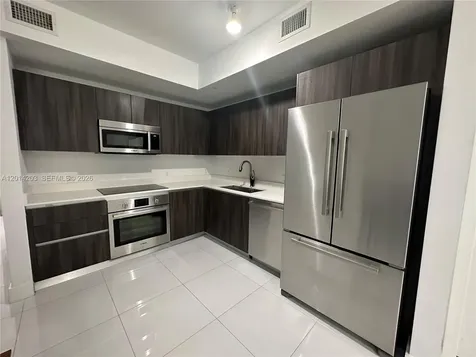 488 NE 18th Street Miami FL 33132