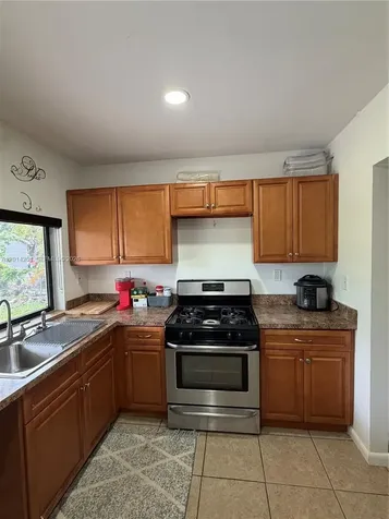 1410 NW 199th Street Miami Gardens FL 33169