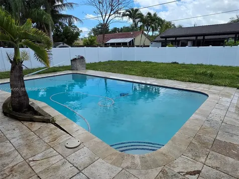 5240 SW 10th Court Plantation FL 33317
