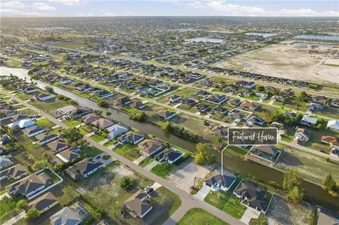 1031 SW 1st Terrace Cape Coral FL 33991