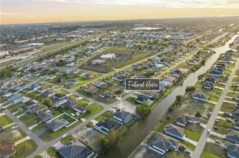 1031 SW 1st Terrace Cape Coral FL 33991