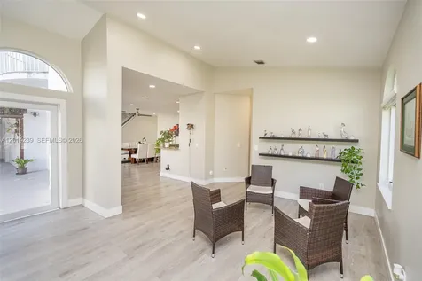 Pembroke Pines FL 33028