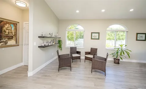 Pembroke Pines FL 33028