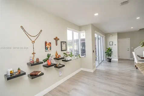 Pembroke Pines FL 33028