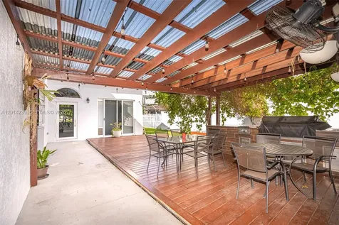 Pembroke Pines FL 33028