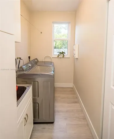 Pembroke Pines FL 33028