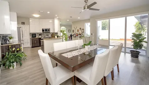 Pembroke Pines FL 33028