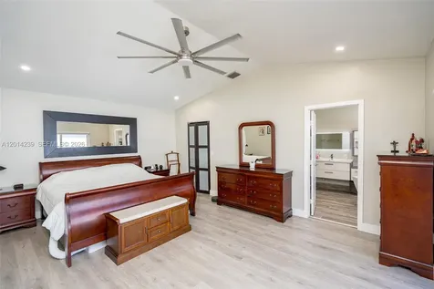Pembroke Pines FL 33028