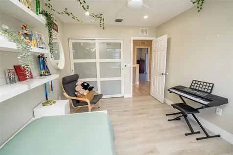 Pembroke Pines FL 33028