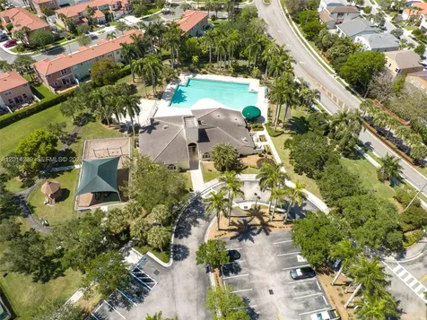 Pembroke Pines FL 33028