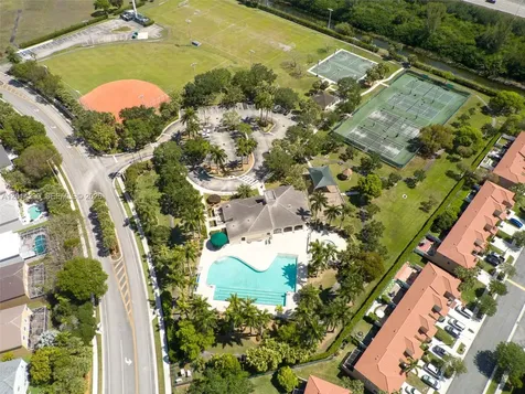 Pembroke Pines FL 33028