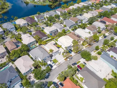 Pembroke Pines FL 33028