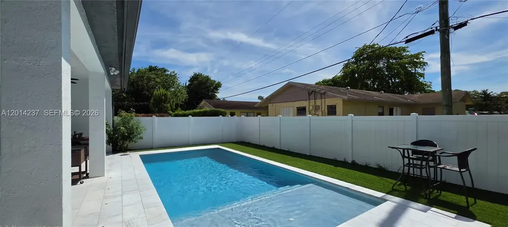 4971 Whispering Way Fort Lauderdale FL 33312