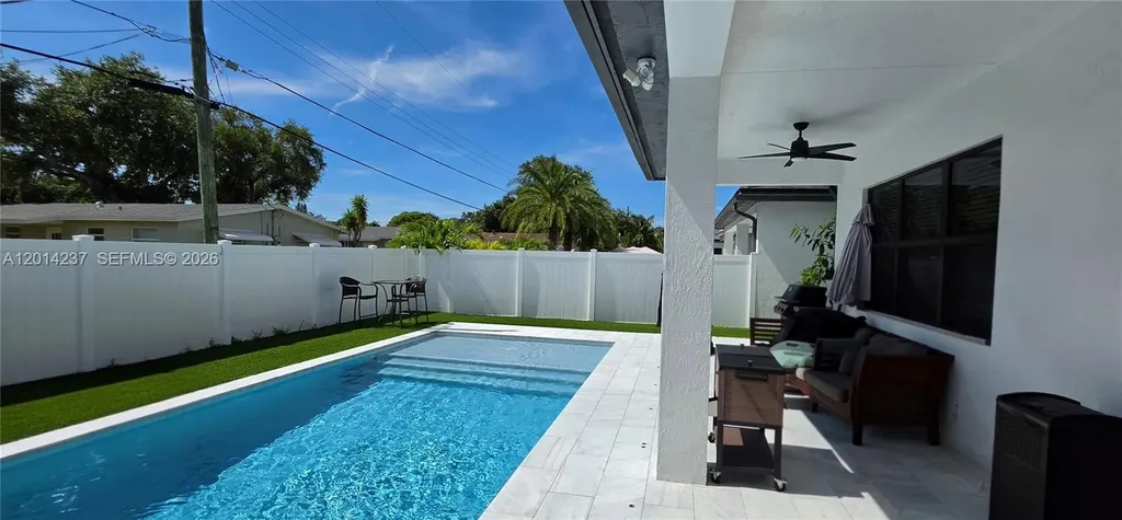 4971 Whispering Way Fort Lauderdale FL 33312