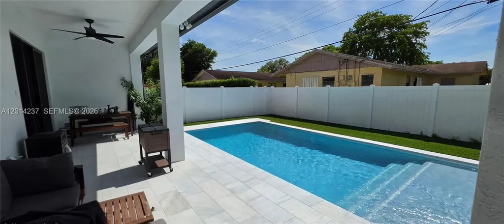 4971 Whispering Way Fort Lauderdale FL 33312