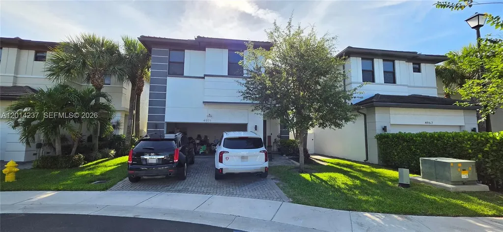 4971 Whispering Way Fort Lauderdale FL 33312