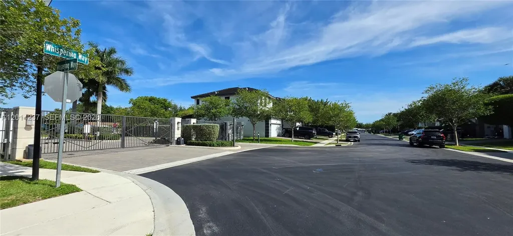4971 Whispering Way Fort Lauderdale FL 33312