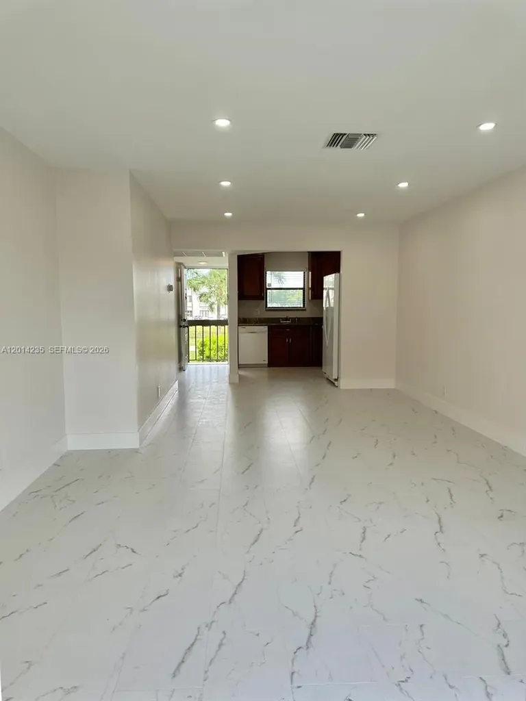 21911 Lake Forest Circle Boca Raton FL 33433