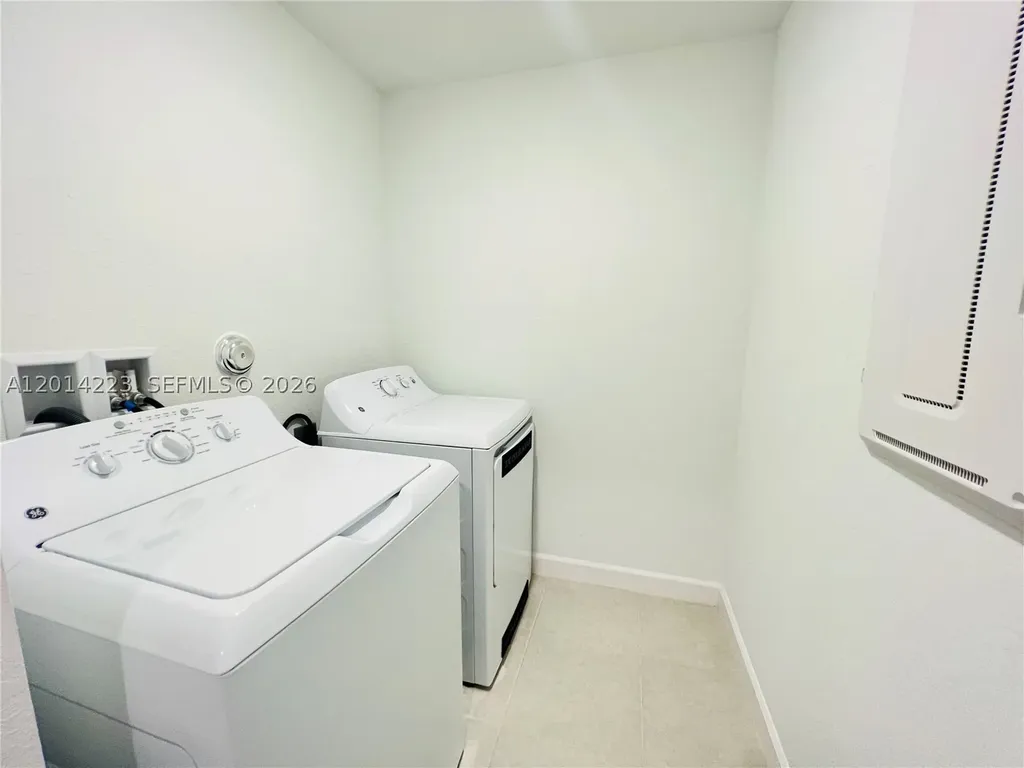 6923 Harbours Edge Avenue Lake Worth FL 33467