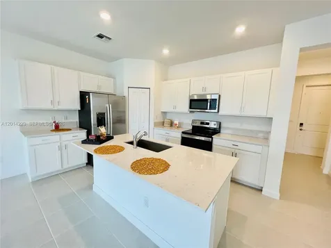 6923 Harbours Edge Avenue Lake Worth FL 33467