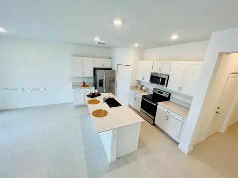 6923 Harbours Edge Avenue Lake Worth FL 33467