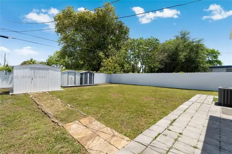 1059 NW 77th Street Miami FL 33150