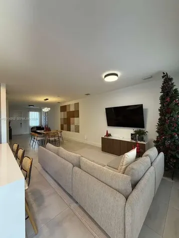 7187 NW 103 Path Miami FL 33178