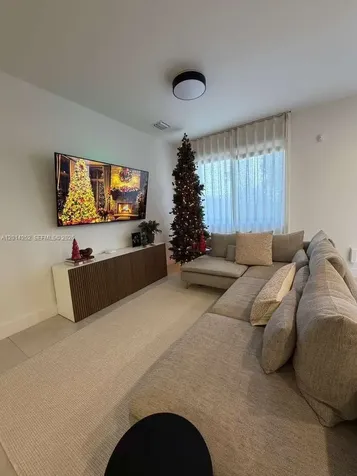 7187 NW 103 Path Miami FL 33178