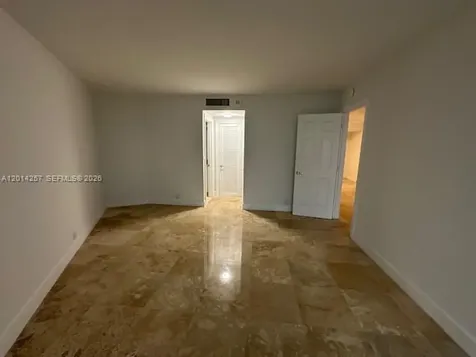 1121 Crandon Bl Key Biscayne FL 33149
