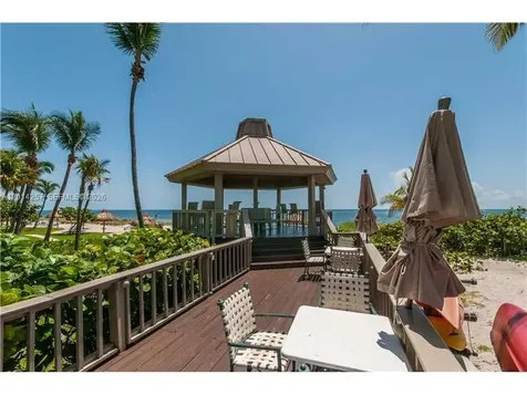 1121 Crandon Bl Key Biscayne FL 33149