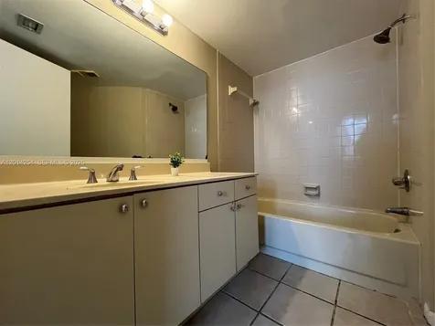 212 Lake Pointe Drive Oakland Park FL 33309