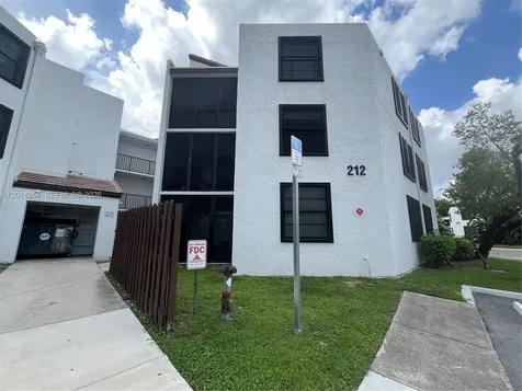 212 Lake Pointe Drive Oakland Park FL 33309