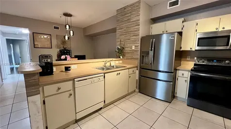 7220 NW 114th Avenue Doral FL 33178