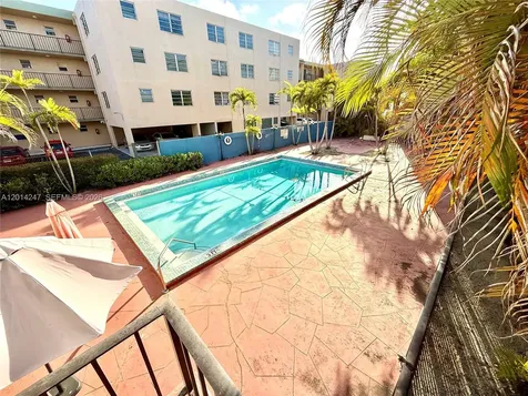 399 NW 72nd Avenue Miami FL 33126