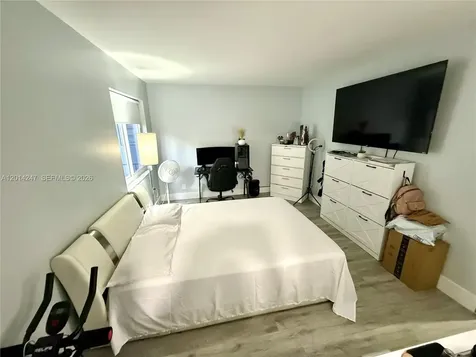 399 NW 72nd Avenue Miami FL 33126