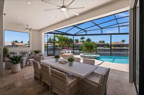 5201 Skylark Court Cape Coral FL 33904